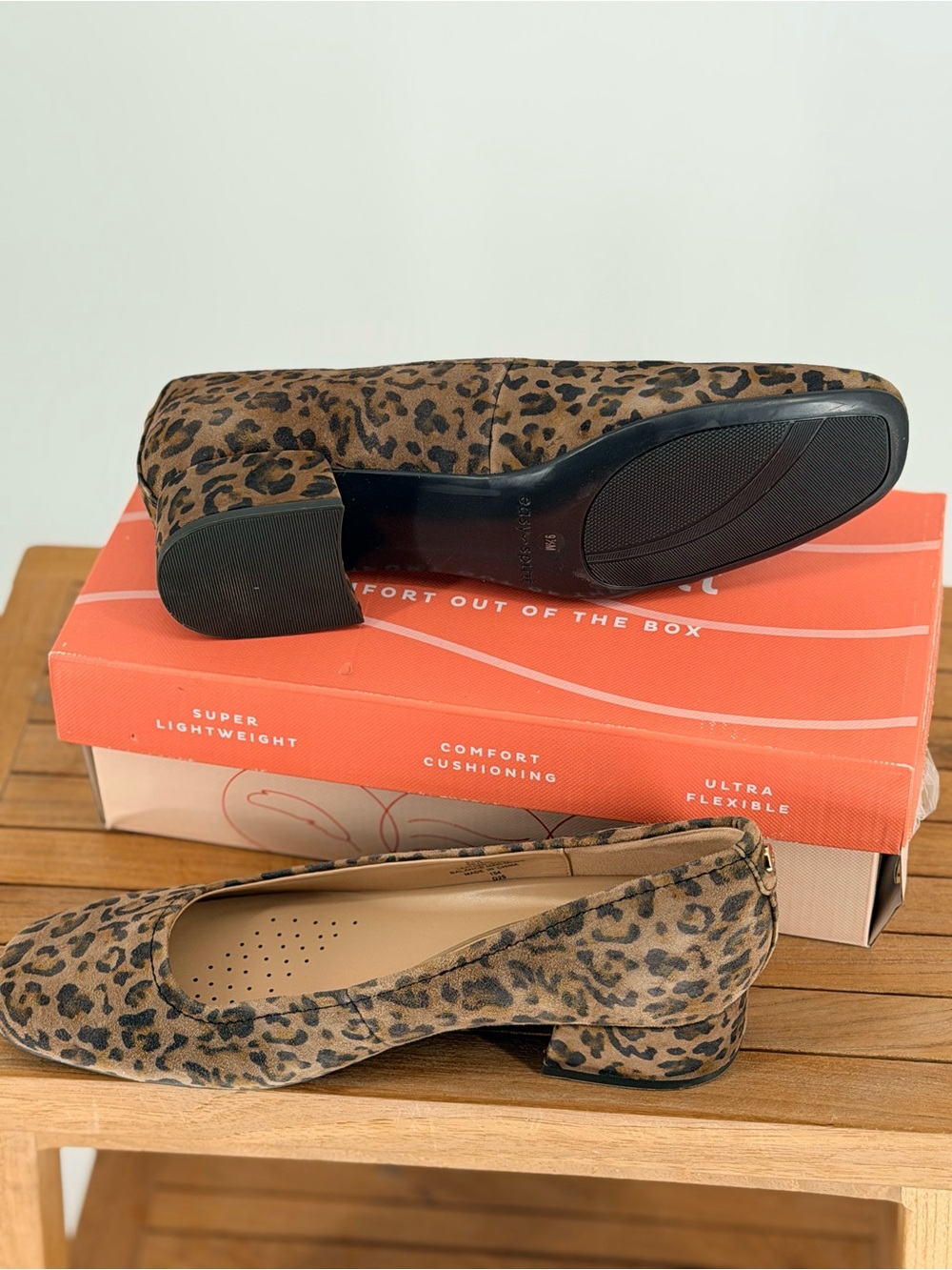 New easy spirit women’s Leopard Print Women's Ballet Flats - Brown size 9.5M - Picture 3 of 4